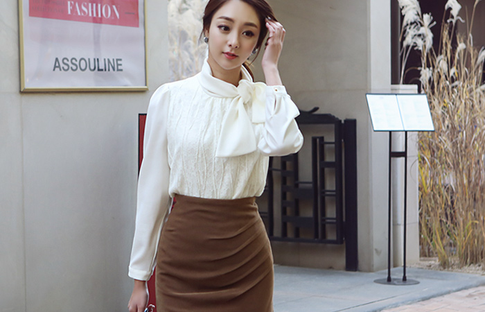 ストールカラー二重レースブラウス