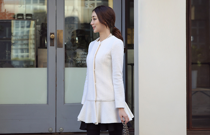 ロマンチック裾ラッフル部クルウルコート