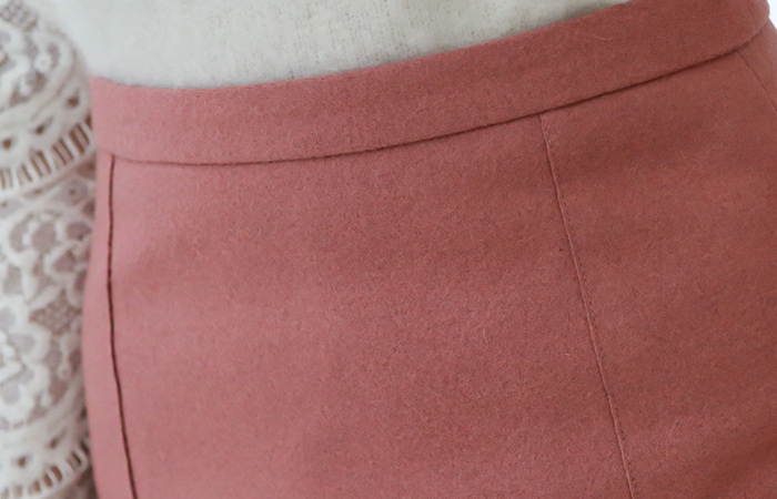 シンプル切開ウールHラインスカート