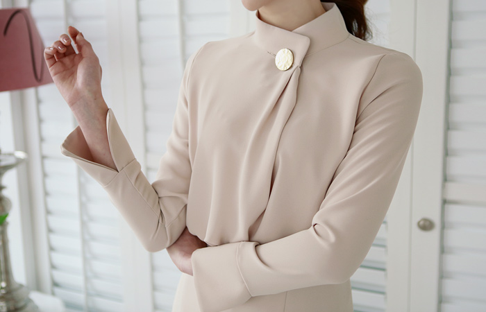 ボタンネックボリュームシャーリングとアドドレス（fall）