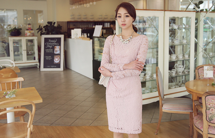 サイドピンチシャーリングレイスワンピース