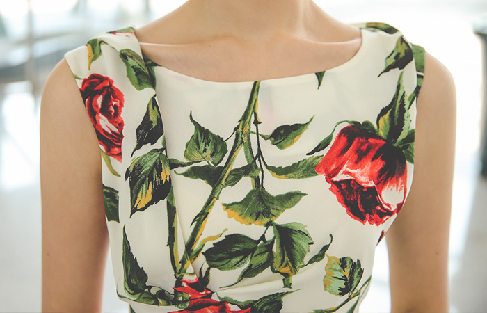 ローズドレープシャーリングワンピース