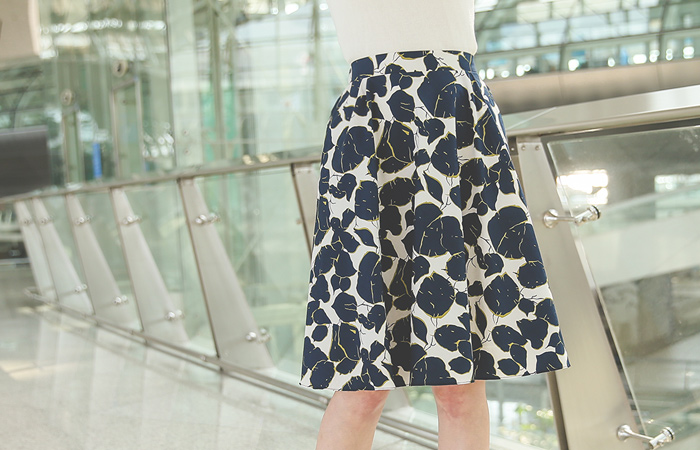 カラーパタンフレアスカート