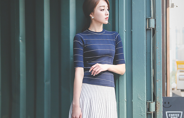 チョンチョンストライプコーデュロイTシャツ