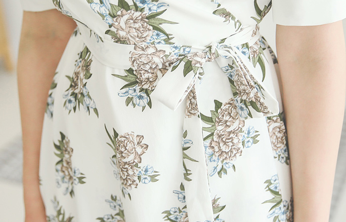 ピュアフラワーフレアワンピース