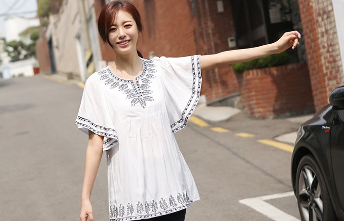 インディアン刺繍ロングブラウス