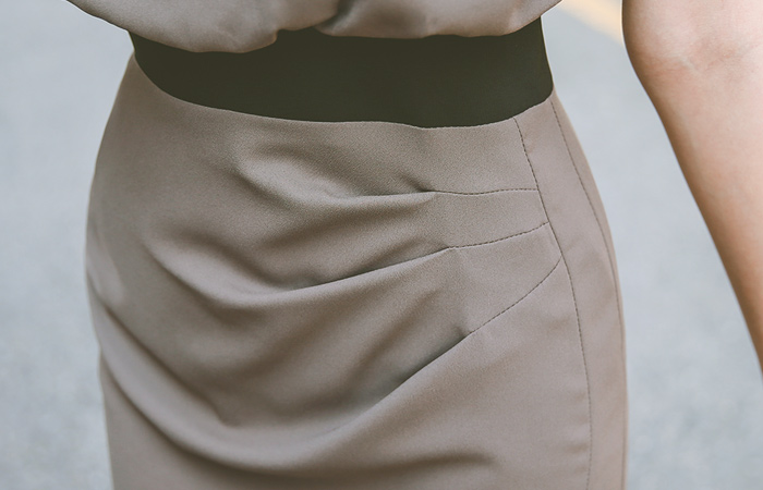 エレガンスシーポンドレープワンピース