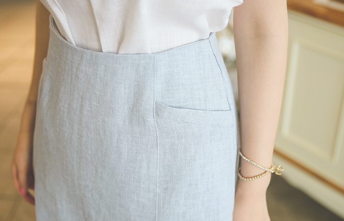 シンプルAラインリネンスカート