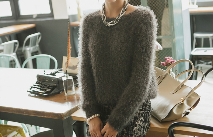 ショート翼社ニット