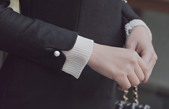 プリーツ袖スリットウールワンピース