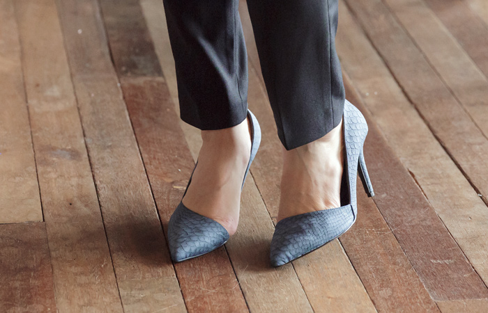 蛇の皮スリムスティレットヒール