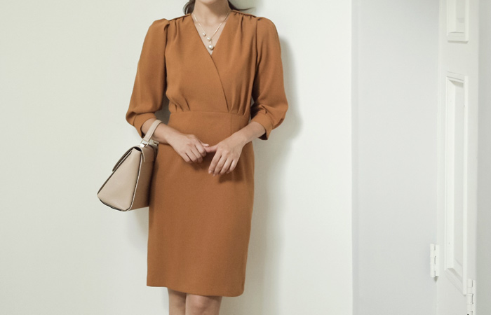 ブイネックボリュームラップワンピース