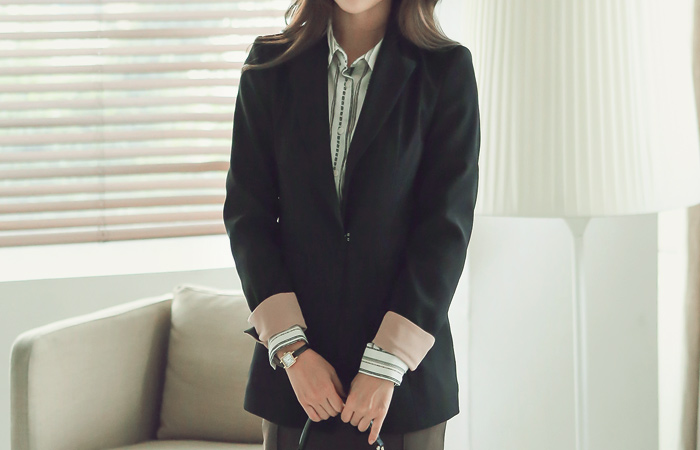 スリムカラー袖配色ハーフジャケット