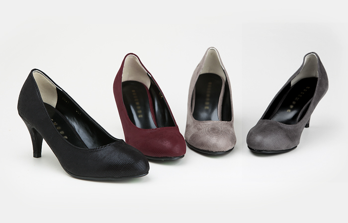 円形の鼻与えるミドルヒール