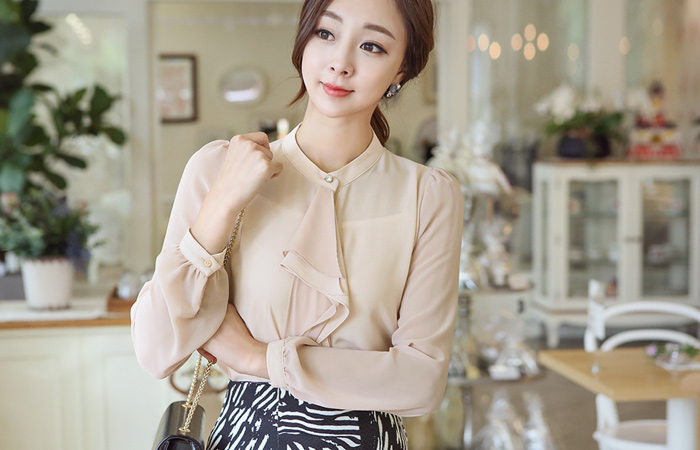 キュービック二重フリルブラウス