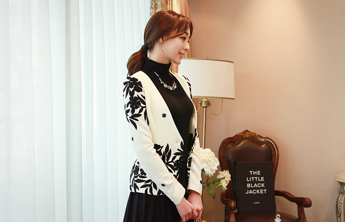 レニーフローラルリーフジャケット