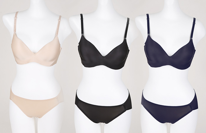 ノーワイヤサテンボリュームアップブラ