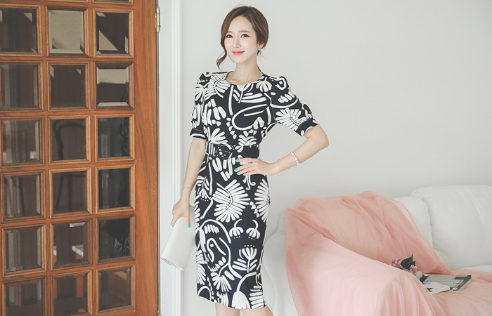 ツートーンフラワーリネンスリムワンピース