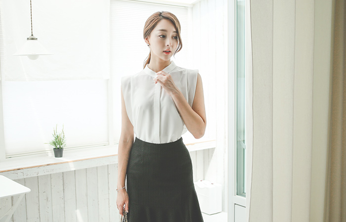 女性真珠チャイナブラウス