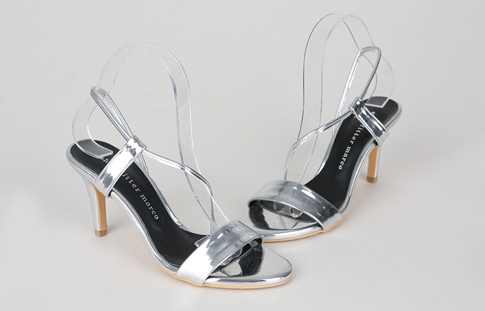 [モデル着用29次]斜線ラウンドサンダルヒール