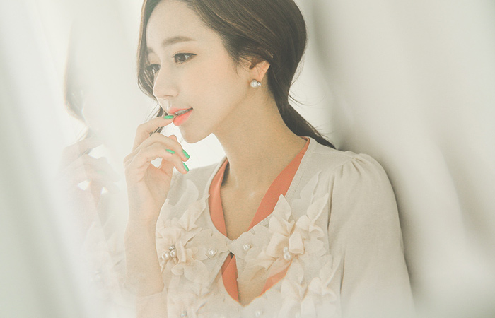 真珠サテンフラワーカーディガン