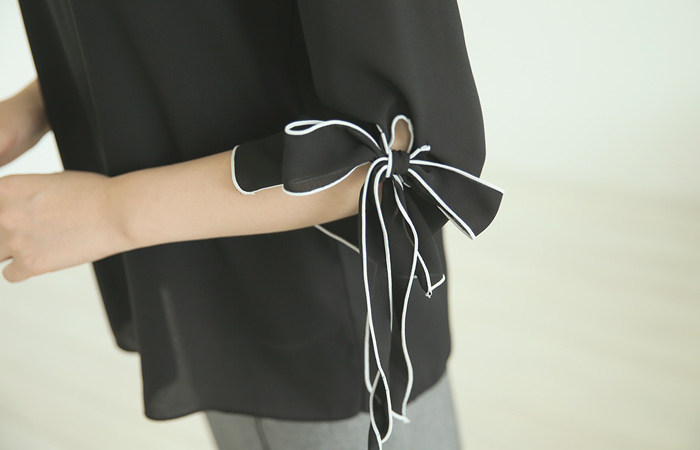 クラシックライニングリボンブラウス