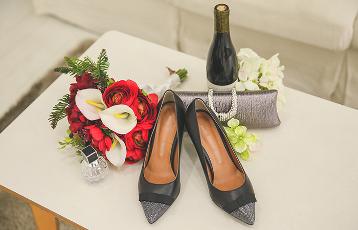 リボンメタルカーフスキンパンプスヒール