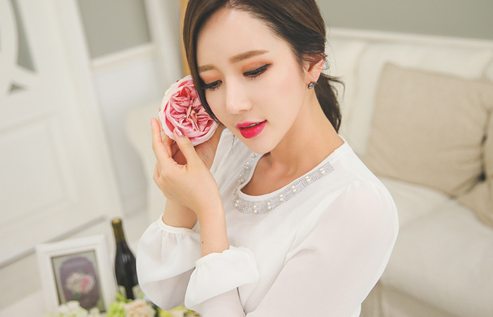 シルバーパールラウンドブラウス