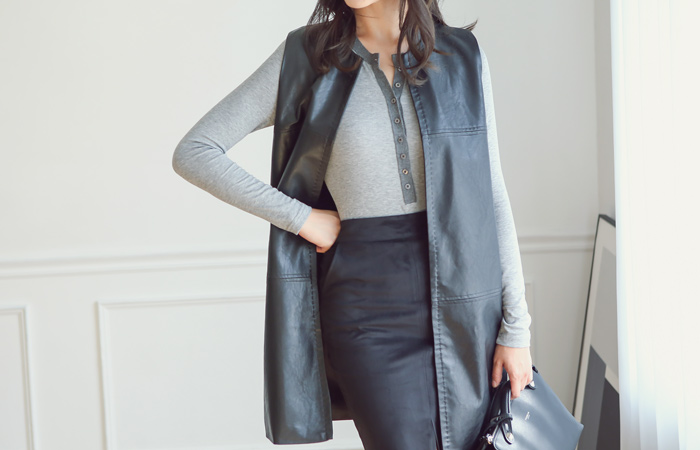 切開ステッチレザーベスト