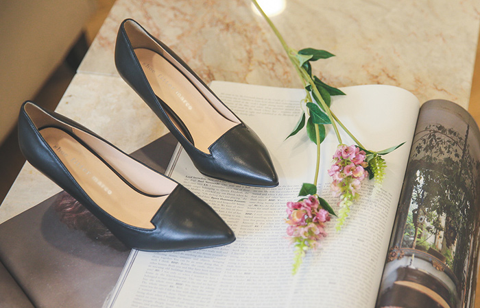 カーフスキンスリットパンプスヒール