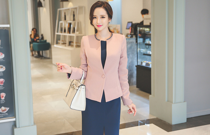 レディキュービックラウンドネックジャケット