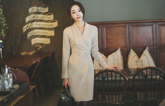 モダンカラーフォーマルドレス