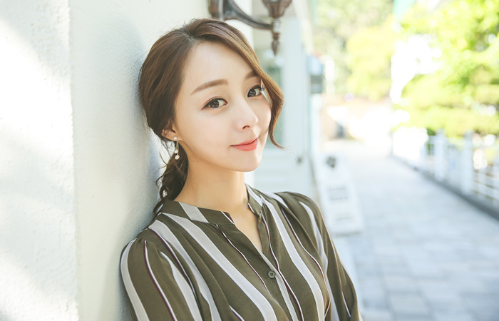 ポーリング配色ハーフオープンブラウス