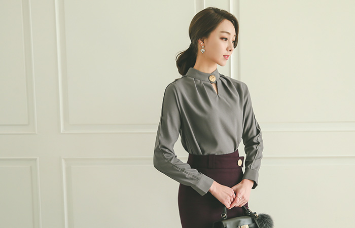 マーシャひらきボタンブラウス