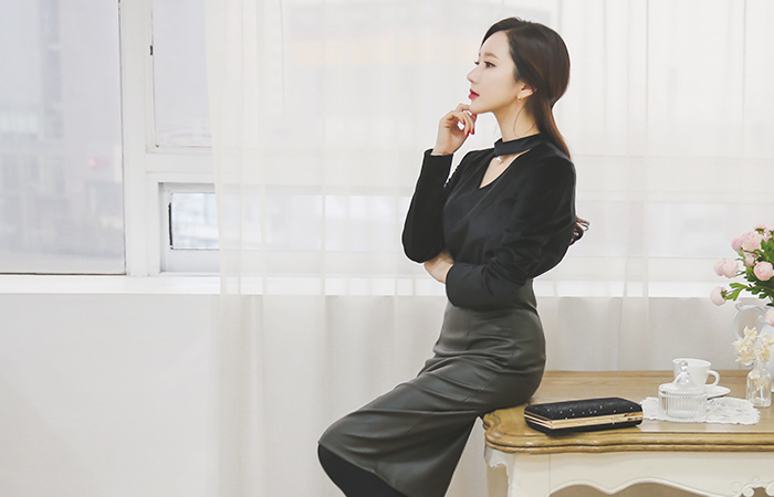 真珠チョーカーネックベルベットブラウストップ