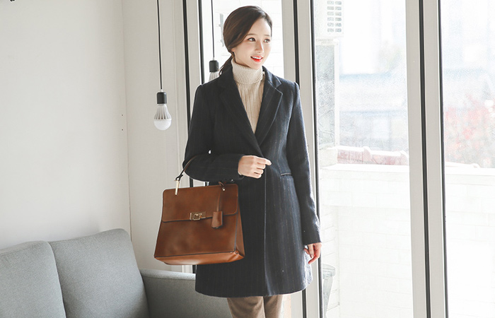 モダンストライプスリムコート