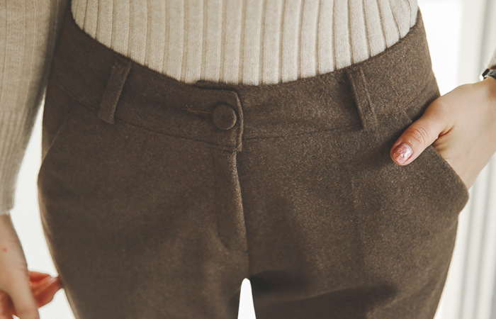 シンプルスリムフィットウールスレックス