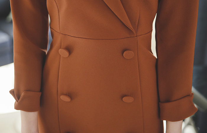 フォーマルダブルボタンテイラードレス