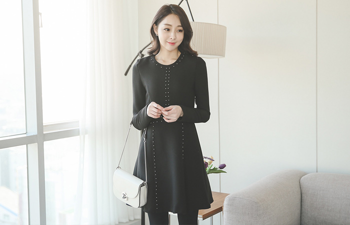 ティナスタッドAラインドレス