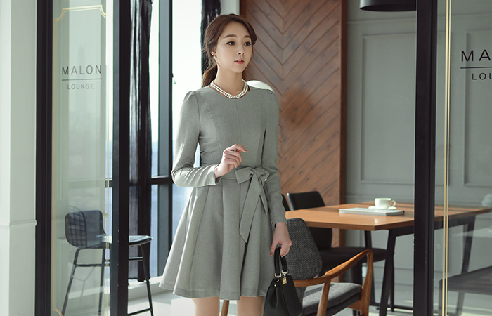 プリンセスフレアドレス（ひもベルト）