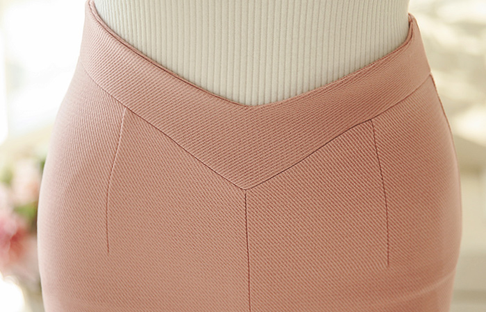 テュフラインスリットスパンスカート