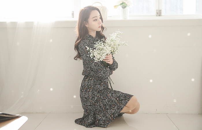 リブリボンタイラッフルドレス