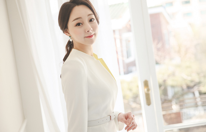 ノブレス的なカラーベルティードロングジャケット