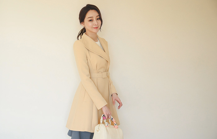 ルナウイングカラーダーツフレアジャケット