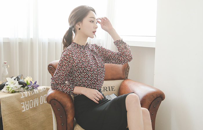 グラス近江指しブラウス