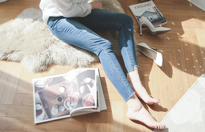 ナチュラルダメージカッティングスキニージン