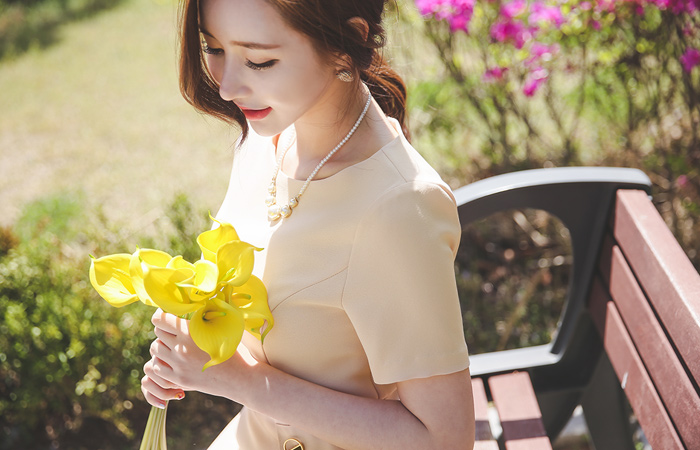 サテンベルトシーポンプリッツドレス