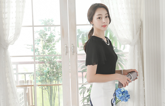 ネット翼ネックレスブラウストップ