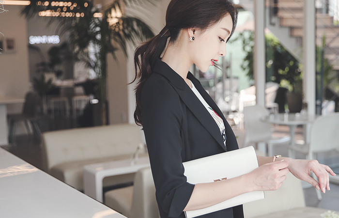 シックテイラー銀ボタンジャケット