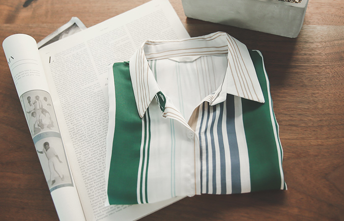 アーバンストライプシャツブラウス